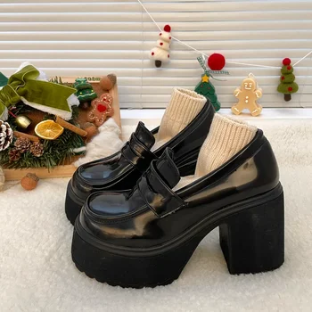 2023 Hot Sale női cipők Retro platform cipők alkalmi egyenruha magas sarkú bőr cipők Főiskola Mary Jane egyszínű női cipők