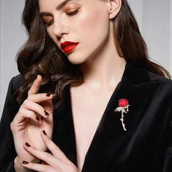 Vintage divat hangulatos cirkon fűző Kiváló minőségű cirkon tű kabát Kabát kiegészítők Vörös rózsa bross