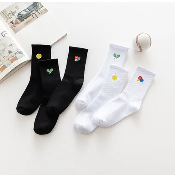 Új Streetwear Sport harisnya pamut Harajuku vicces fekete fehér pingpong tenisz hímzés divat nyomtatott hosszú férfi női zokni
