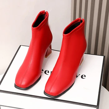 2024 Téli női csizma Alkalmi bőr cipő Alacsony sarkú cipő Tavaszi cipő Nő hegyes orrú gumi Bokacsizma Fekete piros Zapatos Mujer